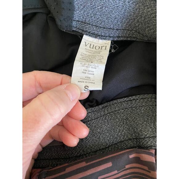 Vuori Men's Lined Shorts Size Small - Picture 2 of 5